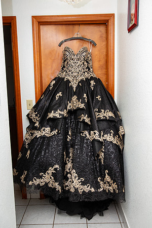 38-Ianna Hernandez