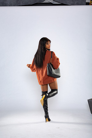 83-Nicole Branding