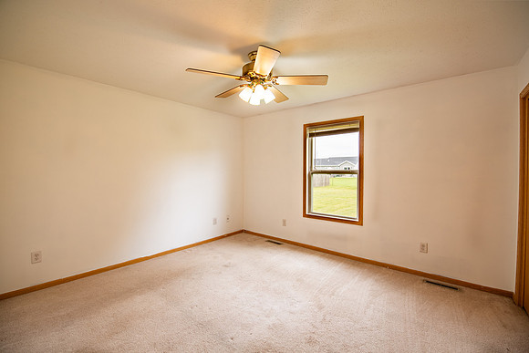 285-30623 Swede Dr-HDR