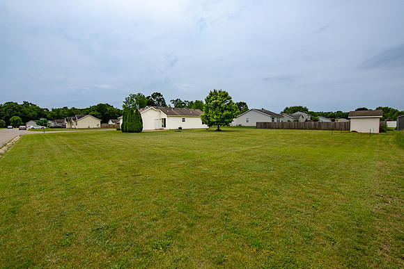 220-30623 Swede Dr-HDR