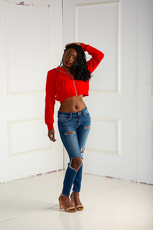 216-Suzy Free