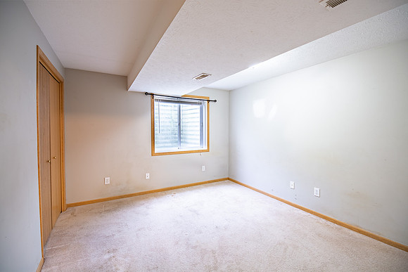 310-30623 Swede Dr-HDR