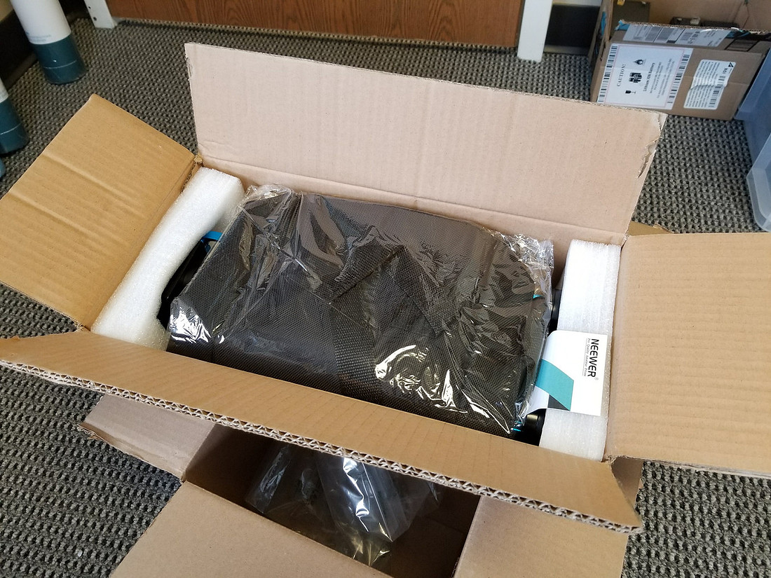 picture of a carrying case