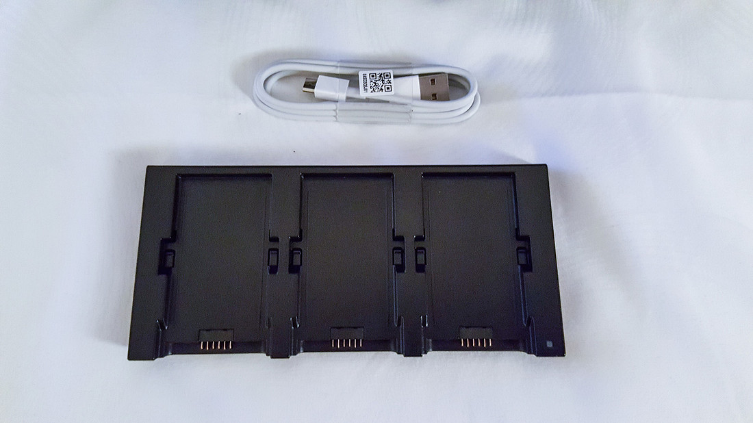 picture of the battery charger and USB cable