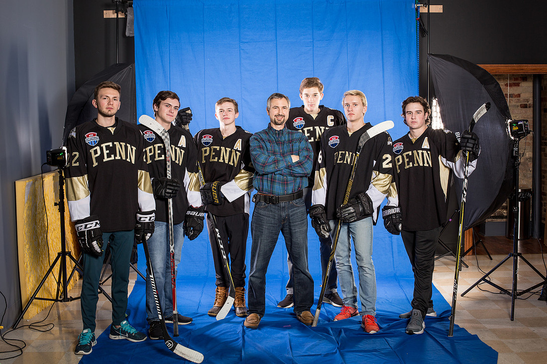 picture of hockey seniors in the studio