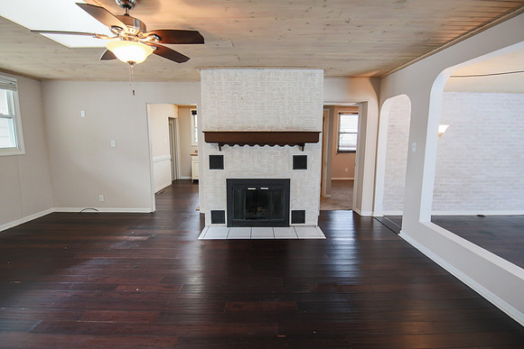 3318 Vernon-020