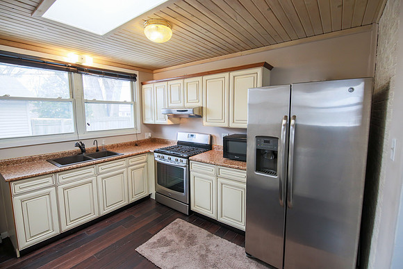 3318 Vernon-012