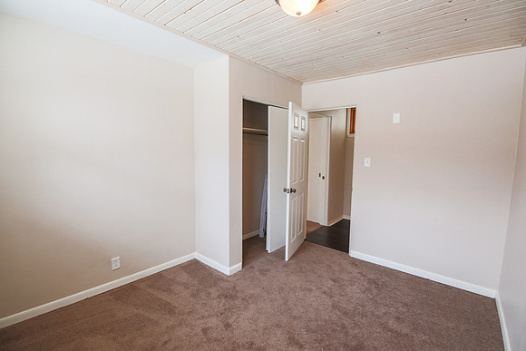 3318 Vernon-056