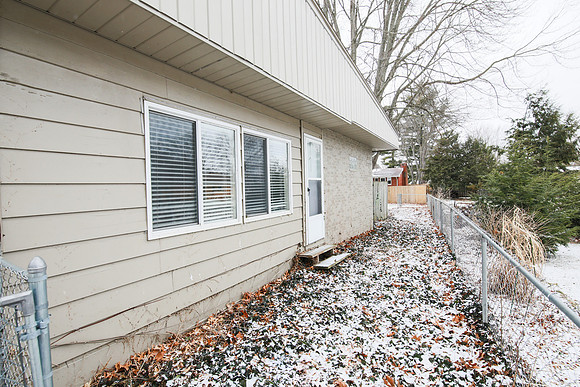 3318 Vernon-092
