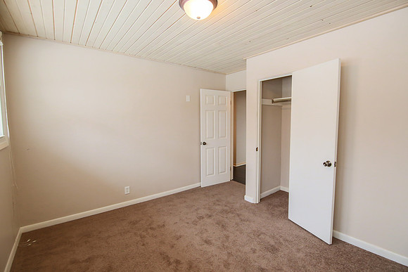 3318 Vernon-044