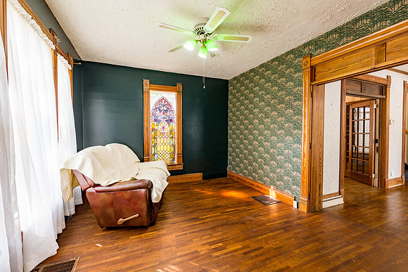 666 Strong Ave-046-HDR