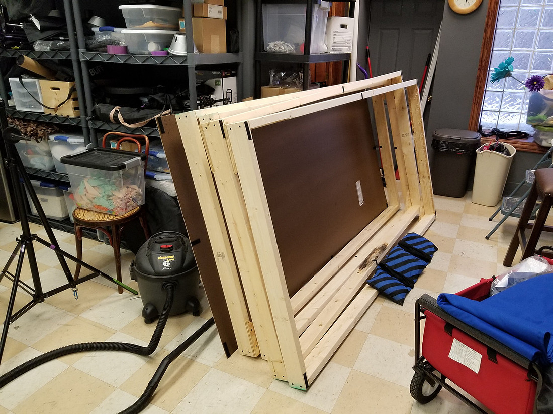 picture of wooden framefor photography set