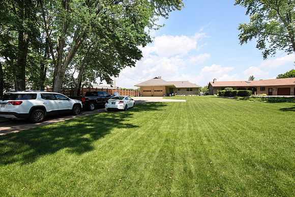 3936 East Jackson-164