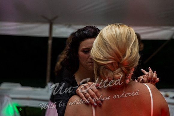 1224-Taylor n Cody