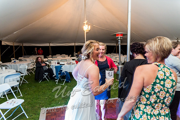 1350-Taylor n Cody