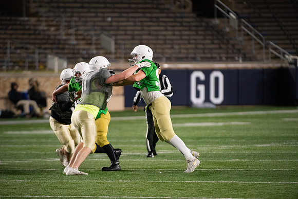 81-ND InterHall Football 2021