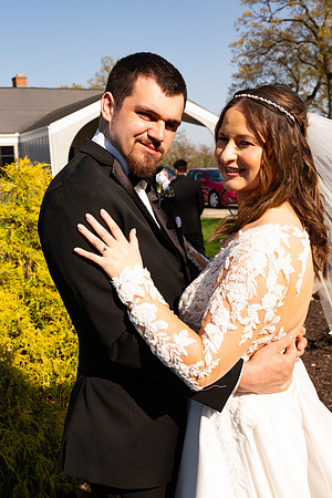 1042-DeMont_Lauren and Joseph Markiewicz