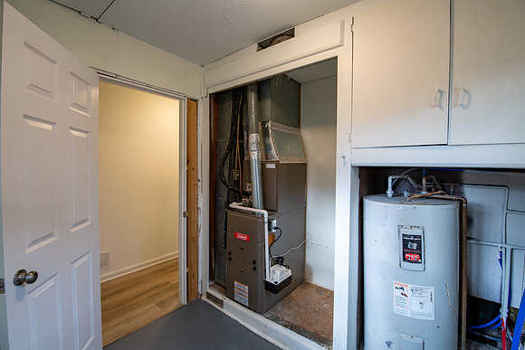 56-128 E Oakside-SB-HDR