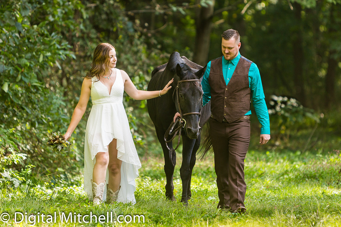 208-Heidi n Brandon n Horse