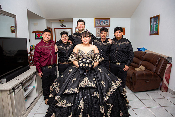 109-Ianna Hernandez