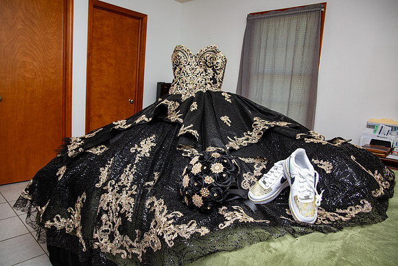 30-Ianna Hernandez