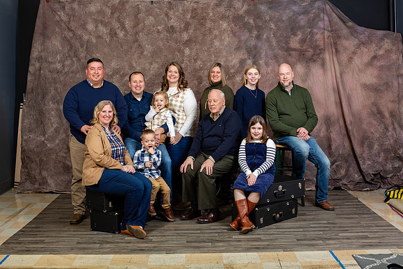 37-Buysee Extended Family X-Mas 2023