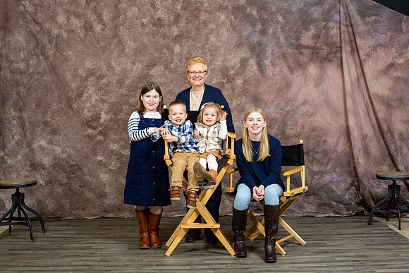 80-Buysee Extended Family X-Mas 2023