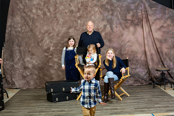 107-Buysee Extended Family X-Mas 2023