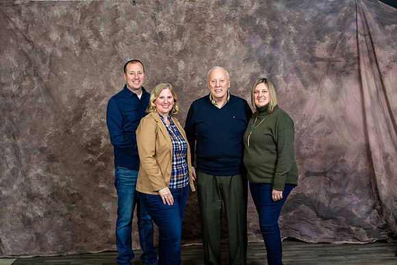 115-Buysee Extended Family X-Mas 2023