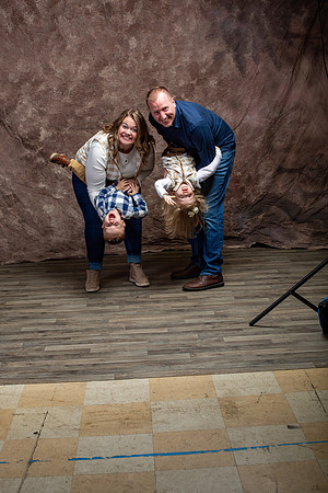 153-Buysee Extended Family X-Mas 2023