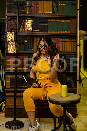 69-4 Girls on Yellow n Red