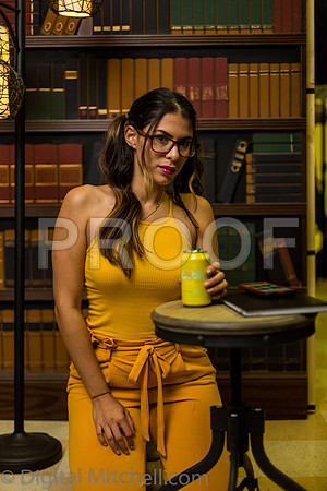 97-4 Girls on Yellow n Red