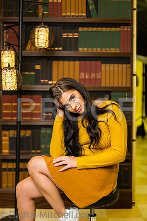 142-4 Girls on Yellow n Red