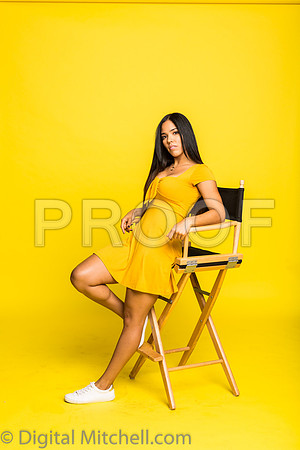160-4 Girls on Yellow n Red