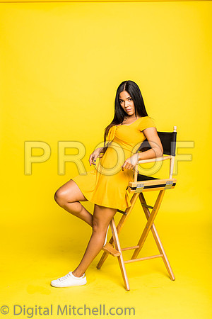163-4 Girls on Yellow n Red