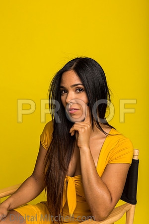 176-4 Girls on Yellow n Red