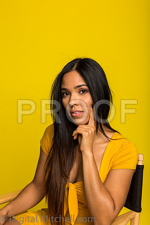 177-4 Girls on Yellow n Red