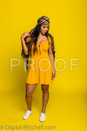 181-4 Girls on Yellow n Red