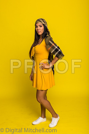 185-4 Girls on Yellow n Red