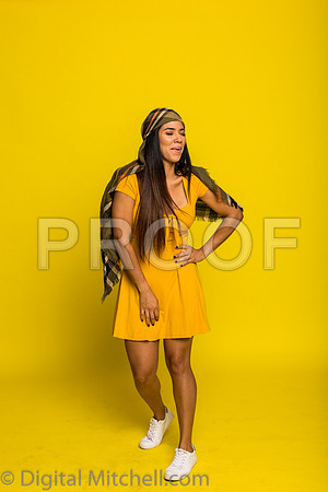 190-4 Girls on Yellow n Red