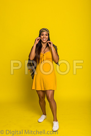 191-4 Girls on Yellow n Red