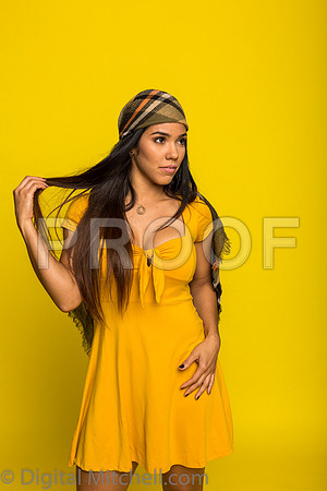 197-4 Girls on Yellow n Red