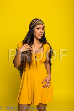 198-4 Girls on Yellow n Red