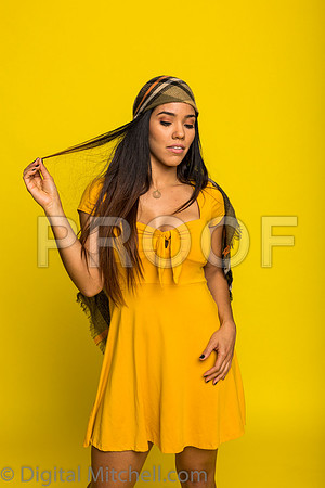 200-4 Girls on Yellow n Red