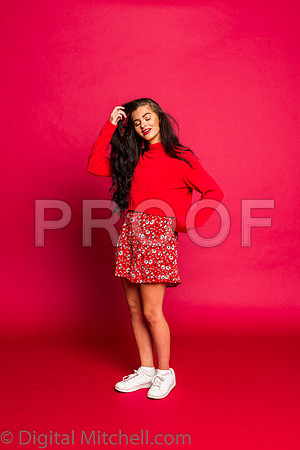 209-4 Girls on Yellow n Red