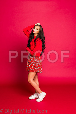 210-4 Girls on Yellow n Red