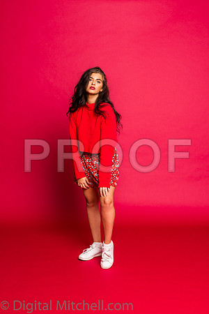 226-4 Girls on Yellow n Red