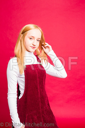 242-4 Girls on Yellow n Red