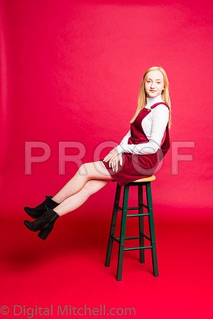 258-4 Girls on Yellow n Red