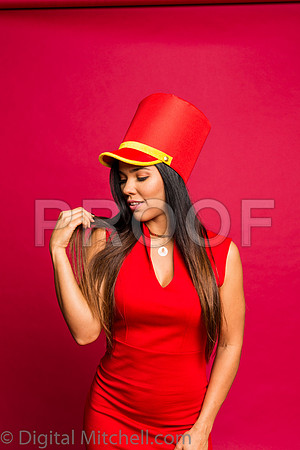 287-4 Girls on Yellow n Red